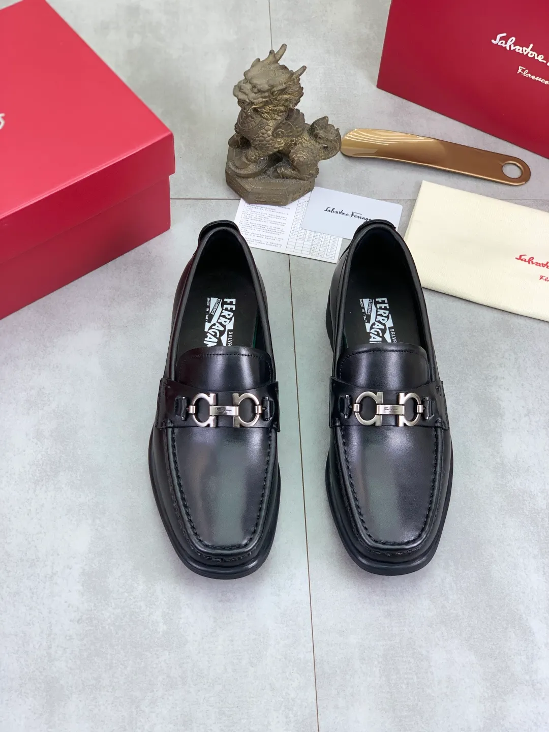 Men's shoes 💰P480 new high quality [Ferragamo/Ferragamo] latest model original imported calfskin, imported cowhide lining + original luxury metal buckle + original combination outsole Comparison without pressure Code number: 38-44 (45 customized)